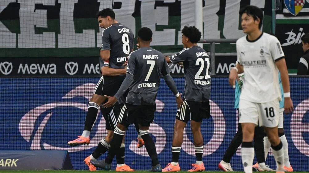 德甲太疯狂！轰10球+日本国脚2助攻，送5冠王赛季0胜垫底