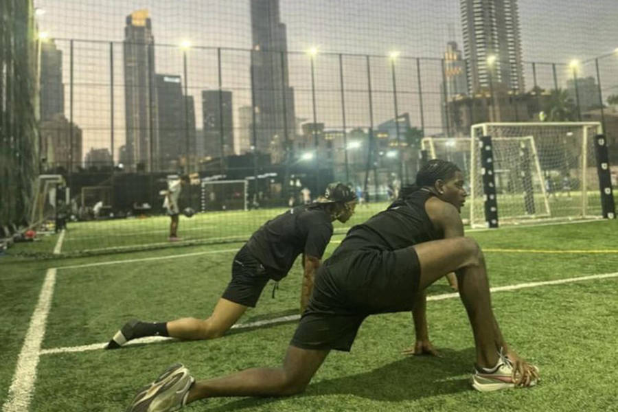 小麦游说马奎尔去意甲，预示马奎尔即将续约！曼联两人受刺激主动加练